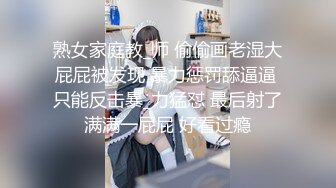 颜值女神超近距离给狼友展示逼逼，特写无毛性感水多，各种道具齐上自慰呻吟，尿尿给狼友看淫声荡语不断真骚