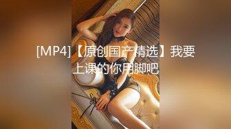 高颜值红唇苗条妹子露逼诱惑 撩起衣服露奶露逼掰开近距离特写 很是诱惑喜欢不要错过!