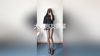 【OnlyFans】逃亡JJ爱KK，狂干群P，大型淫乱场面，两人真实夫妻，女的身材超级棒，群p的场面太过震撼 137