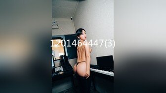 [MP4/ 953M] ED Mosaic&nbsp;&nbsp;现役20岁天然美乳白虎女大生性欲觉醒！第一次玩3P