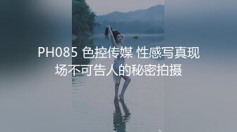 175【健身宝贝】超好看模特一样~超爱喷湿牛仔裤~自慰大秀 (5)