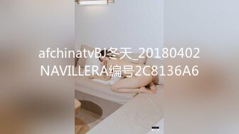 [MP4/ 1.02G] 妖艳人妻露脸激情4P伺候三个大鸡巴，肚兜情趣高跟诱惑享受三个大鸡巴的蹂躏爆草